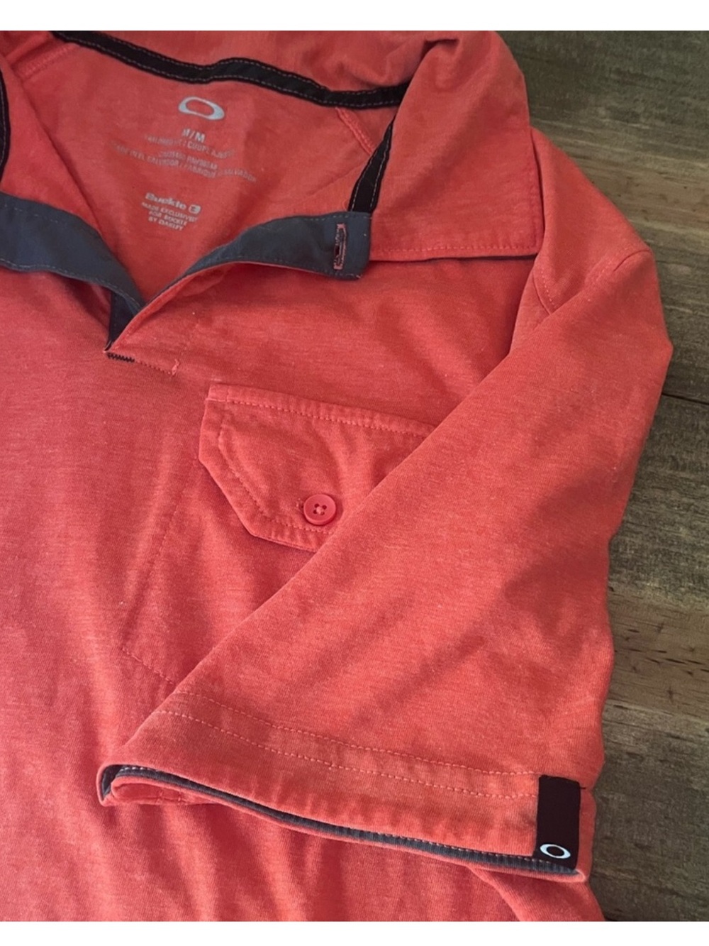 Men’s Oakley Peach Short Sleeve Polo, Buckle Exclusive, Size Medium,Oakley Shirt